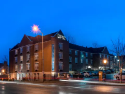 Fairfield Inn Kansas City Downtown/Union Hill Hotels near GEHA Field at Arrowhead Stadium