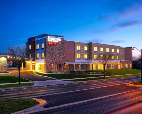 Fairfield Inn & Suites Madison Verona Hotels in Verona