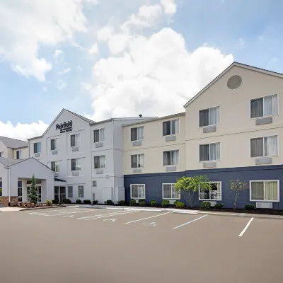 Fairfield Inn & Suites Indianapolis Airport Hotels near Eight Seconds Saloon