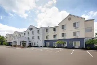 Fairfield Inn & Suites Indianapolis Airport Các khách sạn ở Indianapolis