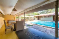 PrideInn Mara Camp & Cottages - 5-Star