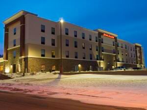 Hampton Inn & Suites Bismarck/Northwest