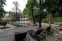 Sterling Wayanad - romantici