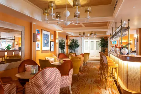 Roslin Beach Hotel Отели в г. Саутенд-он-Си