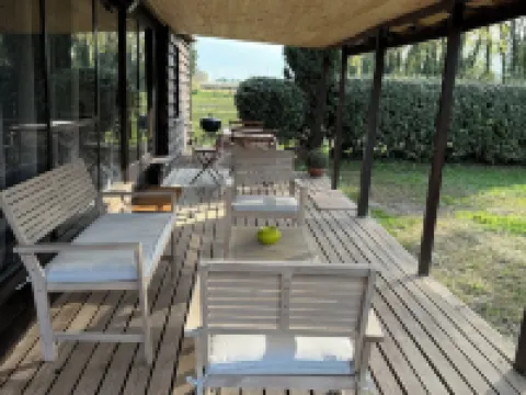 Authentic Luberon, Lodge-Style House in the Heart of Nature 卡瓦永酒店