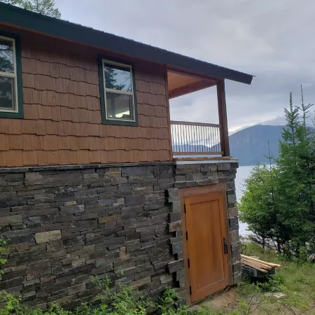 Lakefront Cabin #2-REMOTE, RECOMMEND SUV/TRUCK, PRIMITIVE RD! Lake Pend Oreille