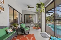 Dont Miss This Waterfront Deep Canal.Gulf Access.Pool Home! Pool Table.Sleeps8.