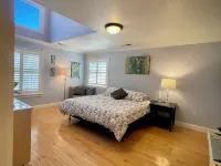 Ferrari House 1BD Hideaway Apartment Hotels in Jackson
