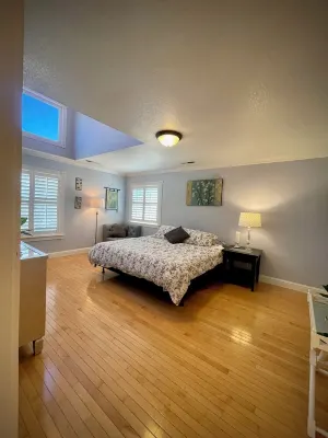 Ferrari House 1BD Hideaway Apartment