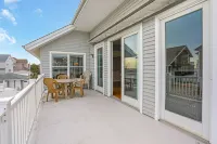 Beach Block Rental - Ocean/Beach Out Your Back Door. Great Location At Beach!!!
