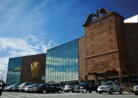 3-bedroom vacation home 5 minutes from High Point University Hotels near String & Splinter Club Inc