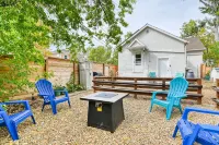 Pet-Friendly Downtown Escape: Fully Fenced Yard, Fire Pit, BBQ & Nintendo Switch - 民宿