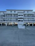 Close to 30A, Close to Pier Park - 2 Bed/2.5 Bath on Beach ~Renovated~