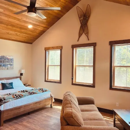 The Mill House at Elk Ridge Village Cabin 301A with Views of Flathead Lake