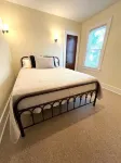 Charming 2-bedroom house in tranquil Plymouth neighborhood