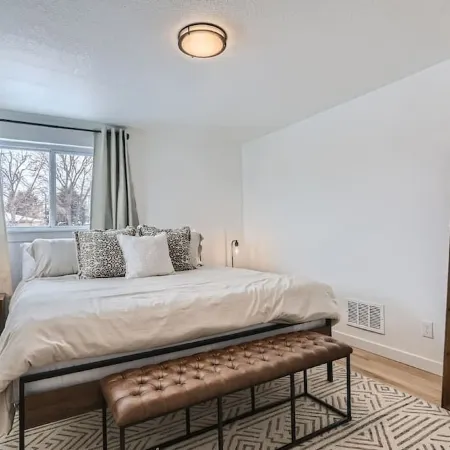Luxurious getaway near Olde Town Arvada