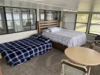 Beautiful Home on Kingsley Lake with Private Dock, 4 Kayaks