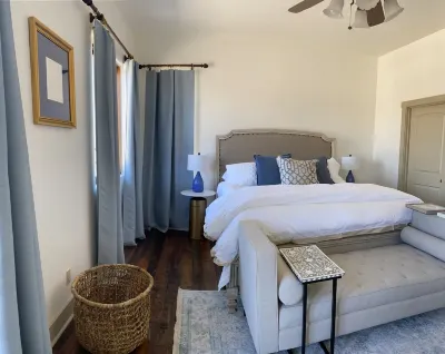 Great location in downtown Boerne with a beautiful view! Hotels near Main Plaza