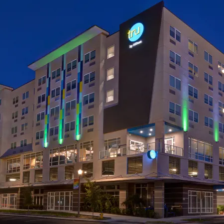 Tru by Hilton St. Petersburg Downtown Central Ave