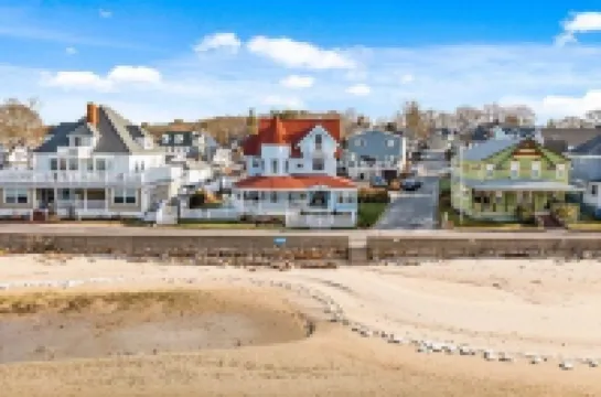 Belle of the Beach: 30 ft to Gorgeous Private Beachfront Home Sleeps up to 13
