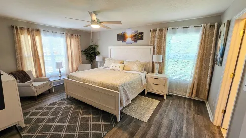 Cozy, Beautiful, Lovely Home Away from Home.  Perfect for family re-unions!