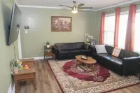 Experience Griffin charm, just a quick 12-min drive to Atlanta Motor Speedway Hotels in Griffin