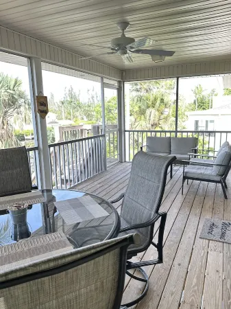 Paradise at Serenity Cove Отели в г. Пайн-Айленд-Сентер