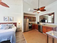 Modern Ocean Breeze Oasis, Beautiful Maui Condo