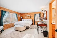 The Hansberry Cabin - Forest Setting - Hiking & ATV Trails - Lake - Pond - River