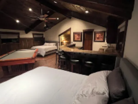 Lower Whitefish Guest House Crosslake ~ Absolutely Beautiful Property! Hotels in Crosslake