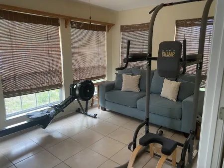 Spacious Navarre Home