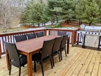 Nido Cabin - Close to attractions, Hot Tub, Game Room, Massage Chair
