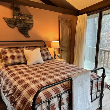 Cozy, Luxury Cabin, in the Heart of Bryce Resort on Bryce Mountain