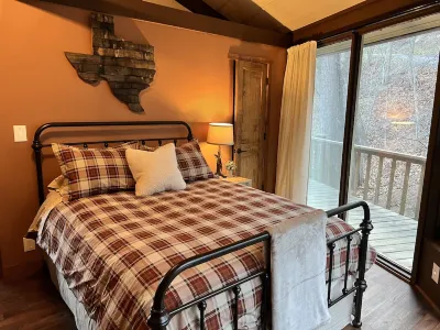 Cozy, Luxury Cabin, in the Heart of Bryce Resort on Bryce Mountain Hotels near Bryce Mountain