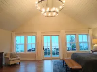 Beach Breeze-Lakefront Home-Private Beach-Porch-Deck-Firepit-5Br Ensuite-Hot Tub - 4-Star