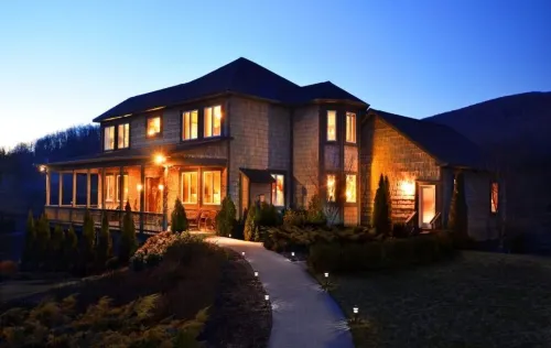 Mountain Views-Hot Tub-2 Master Suites-Game Room