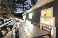 HotTub, FirePit, Pets, Pool Table, Outdoor Dining