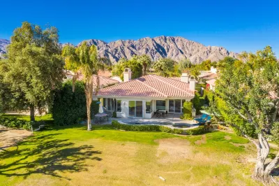 Newly Remodeled PGA West Golf Course Estate with Private Pool and Jacuzzi!