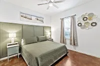 2Kingbed2Bath, Sleeps 6. Pet Friendly. Pool. Gas Fire Pit. - 4 stjerner
