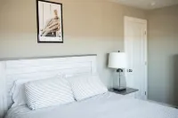 Modern Townhouse Walking Distance to Downtown