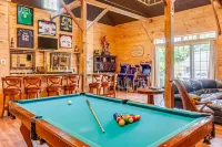 Cape Cod Estate: 2 Homes, Pool, Tennis Court, Game Barn and Bar, Sleeps 20
