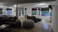A Spacious Mountain Retreat with Stunning Views. 1 Bedroom, 2000Sqft Entire