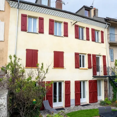Apartment in townhouse