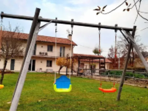 A vacation in the midst of nature just a stone's throw from Alba? Hotels in Alba