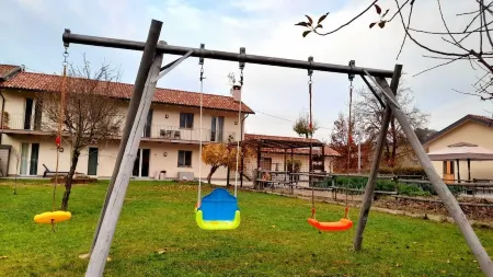 A vacation in the midst of nature just a stone's throw from Alba?