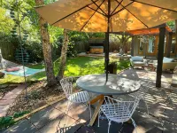 Gorgeous Zen Retreat Home, Tranquil Garden & Hot Tub, Close to Hiking Trails