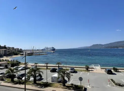 Studio face à la mer 普羅普里亞諾酒店