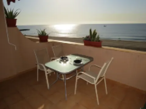 Apart 69 - Naturist apartment in Vera, front beach view, sun and golf all year Hoteles en Vera