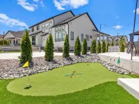Hot Tub, Pickleball, Theater Room, Game Room!