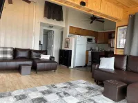 Lake Front Cabin with Amazing Views!